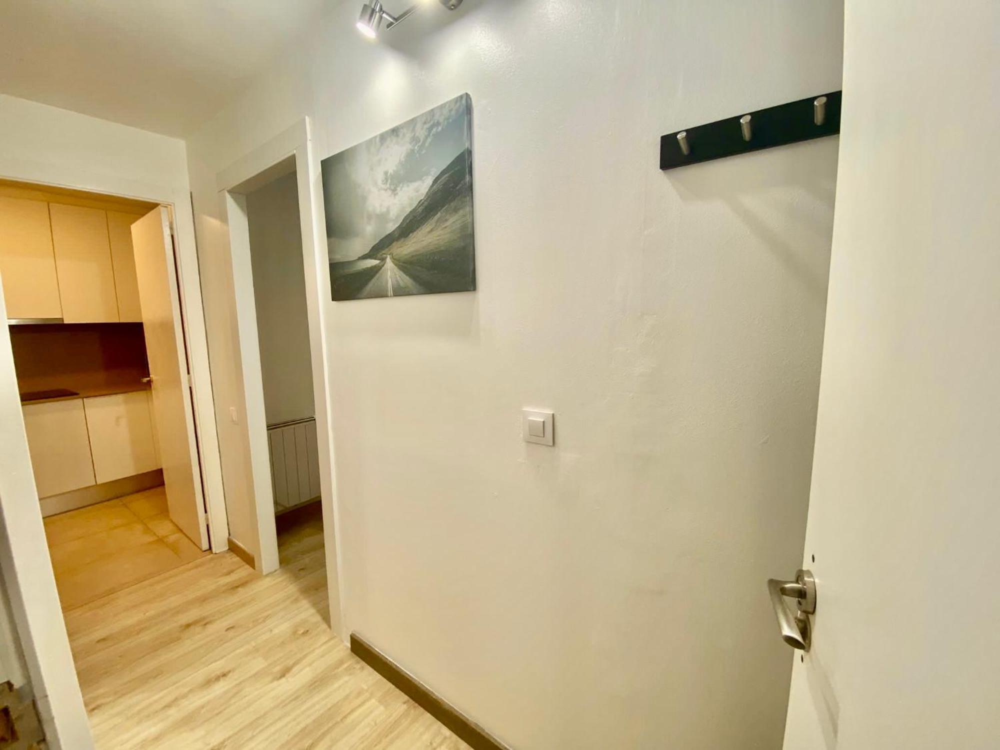 Suites Nuevas Con Bano Privado Frente Al Metro St Mwc Barcelona-Fira Оспиталет де Лобрегат Екстериор снимка
